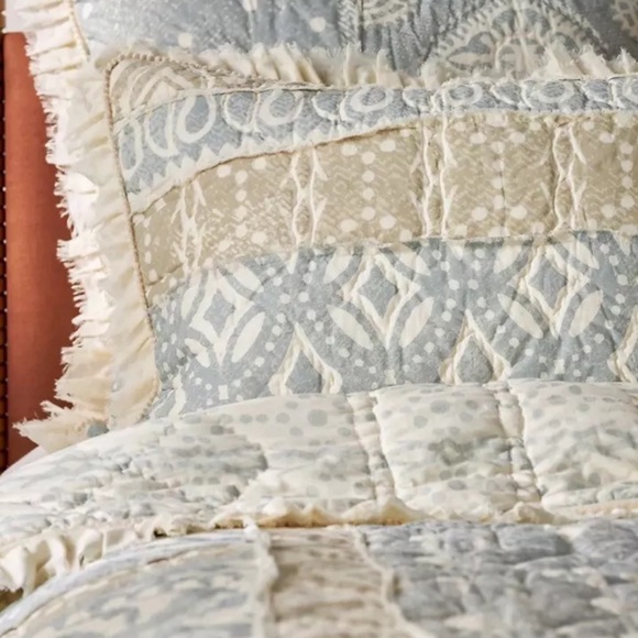 Anthropologie Elsa Cotton Voile Patchwork Quilt Soft Sky Gray Ivory - Picture 3 of 6